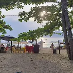 Cabana Da Almada - Pe Na Areia